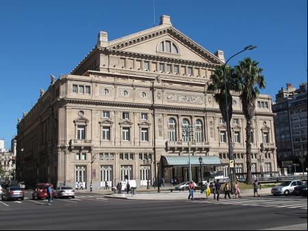 Fachada del Teatro Colón de Buenos Aires, donde Falla dirigió en 1939 su obra 'El amor brujo'.