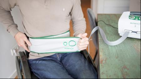MOWOOT es un dispositivo revolucionario diseñado para abordar el estreñimiento crónico de forma no farmacológica