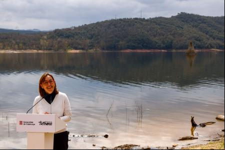 La consellera Silvia Paneque anunciando la desescalada de las medidas por la sequía
