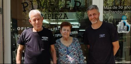 Empezaron limpiando pisos para ganar dinero extra y ahora triunfan en el sector con su empresa familiar