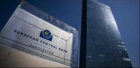 22 - 08 - 2022 / Frankfurt - Alemania / Sede del Banco Central Europeo - European Central Bank - Al lado del rio Main - El Meno en Frankfurt / Foto: Llibert Teixidó