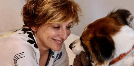 Ana Labordeta, actriz: “Siempre que vuelvo a casa, Ara y yo nos saludamos como si no nos hubiéramos visto en diez años”
