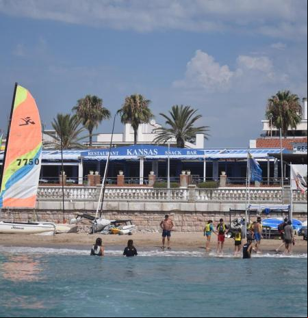 Demarcación de Costas del Estado vuelve a arremeter contra los clubes náuticos de playa