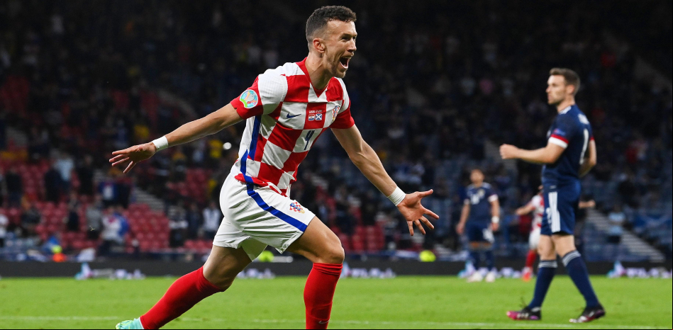 Perisic da positivo y no jugará ante España