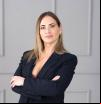 Raquel González, cosmetóloga: “La cara es más grande de lo que creemos. Es sorprendente cómo la zona del nacimiento del pelo, las orejas, el cuello y el escote suelen caer en el olvido”