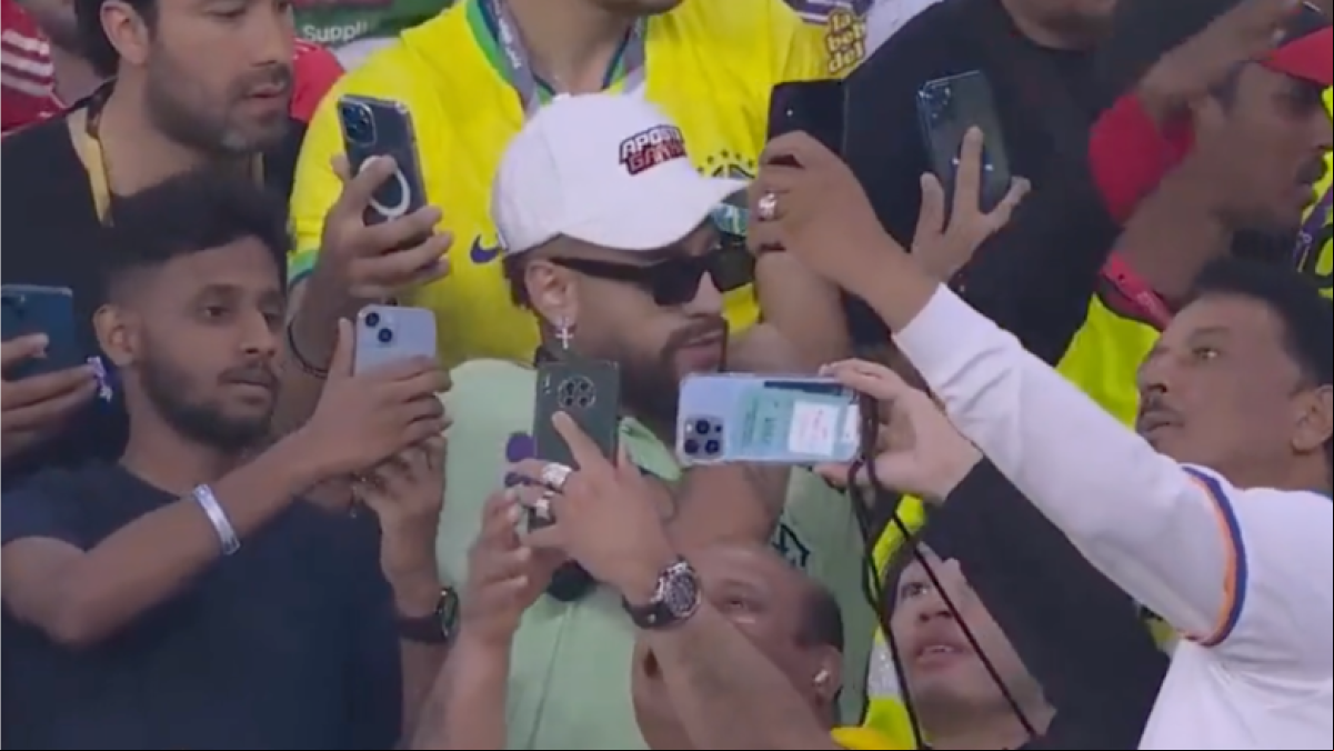 Locura en Doha: Un doble de Neymar aparece en la grada y confunde a los aficionados