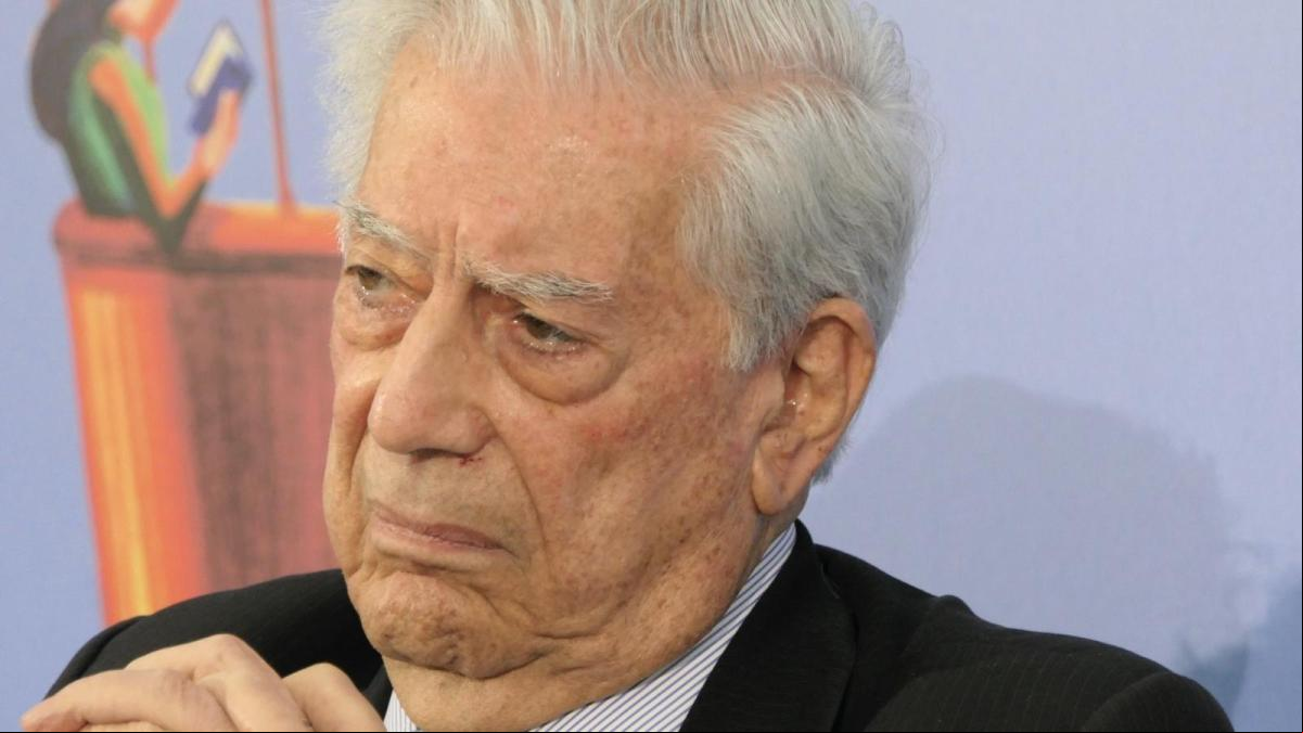 Mario Vargas Llosa reconoce que le gustaría mantener una amistad con Isabel Preysler: Por supuesto