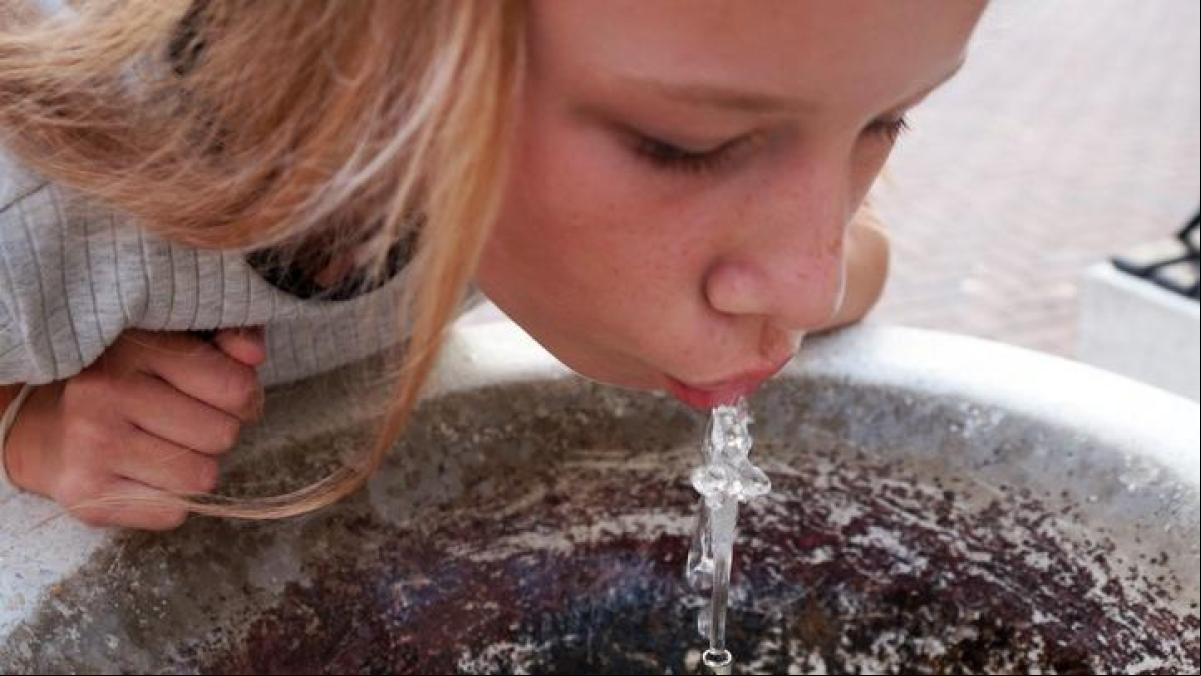 ¿Un verano sin fuentes de agua? Algunos municipios ya las han cerrado por la sequía