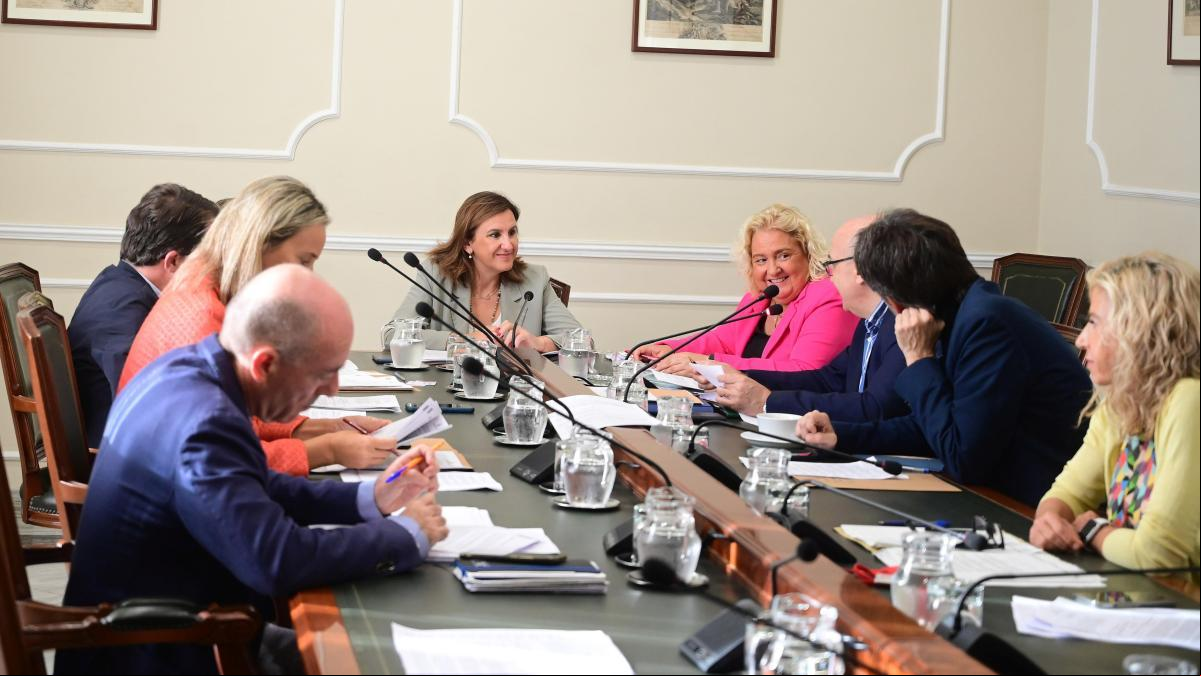 Vox rectifica y vota a favor de la rebajas fiscales del PP en el Ayuntamiento de València