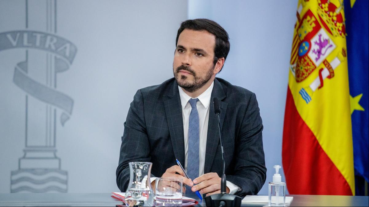 El exministro Alberto Garzón renuncia a su puesto en la consultora de José Blanco por la incomprensión suscitada