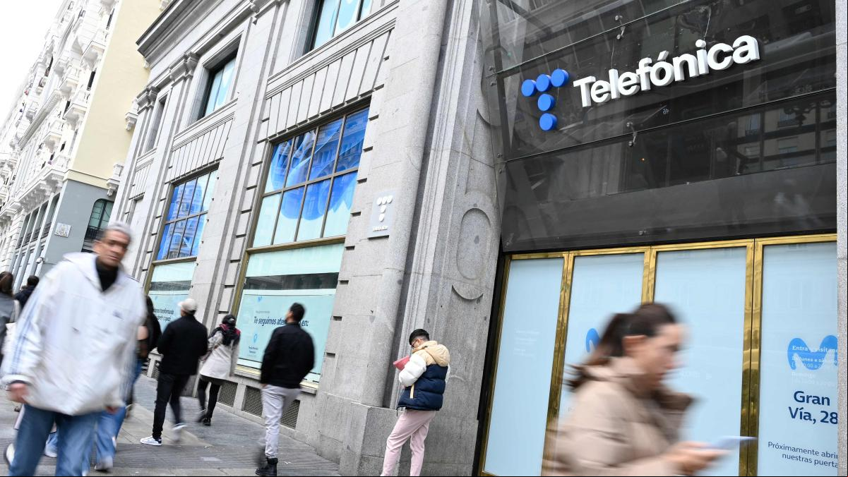 Telefónica y los sindicatos acercan posiciones en el ERE tras el anuncio de la entrada del Estado