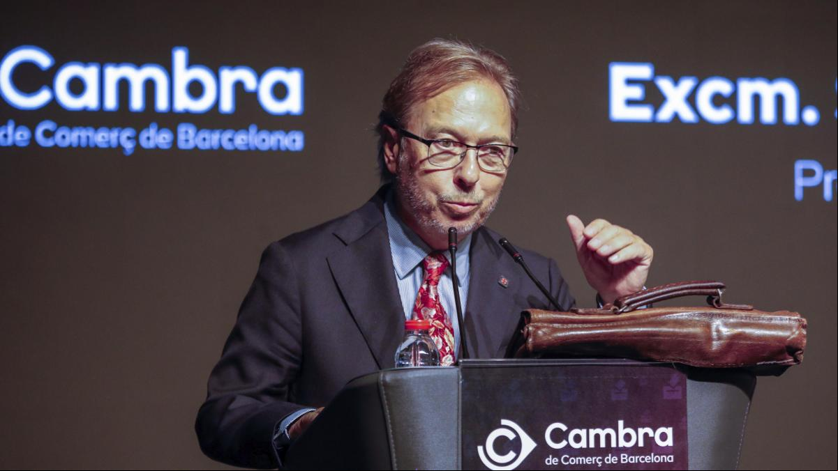 El Consell de Cambres busca un amplio apoyo político a su ley reguladora