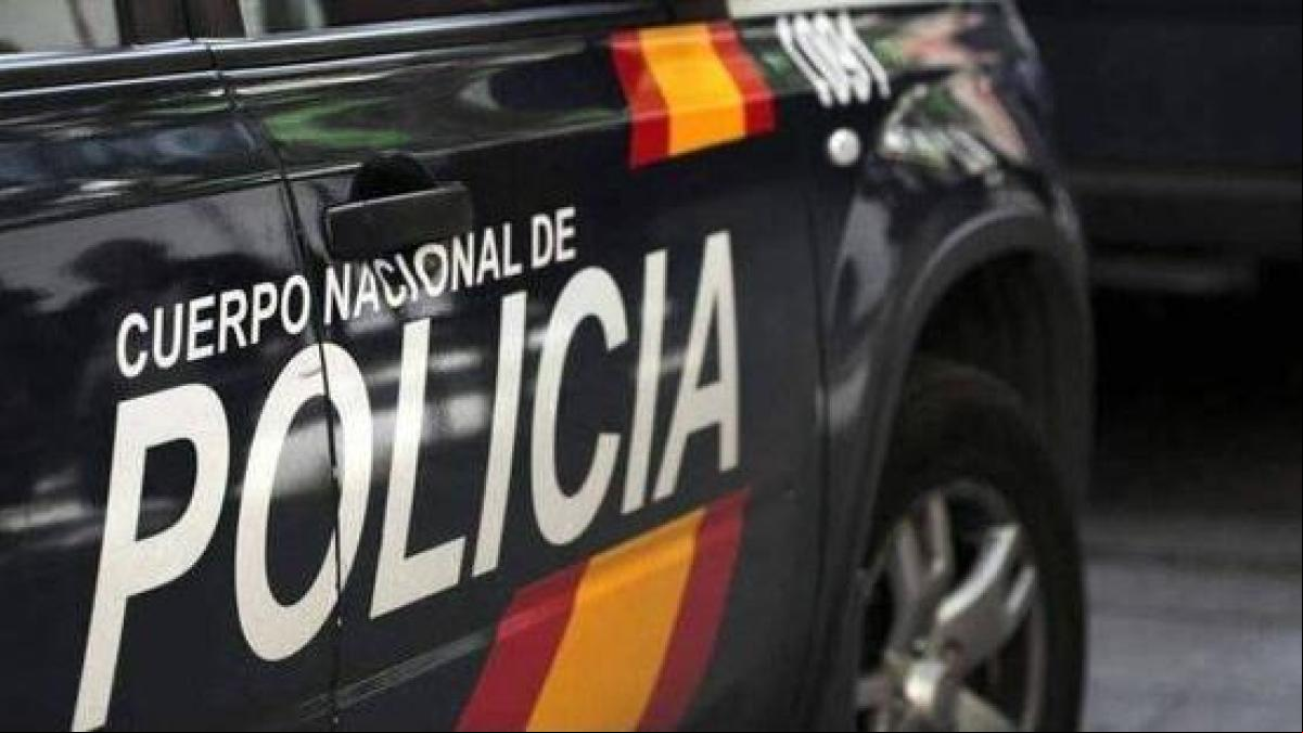 Detienen a un hombre por apuñalar a su pareja en Algeciras
