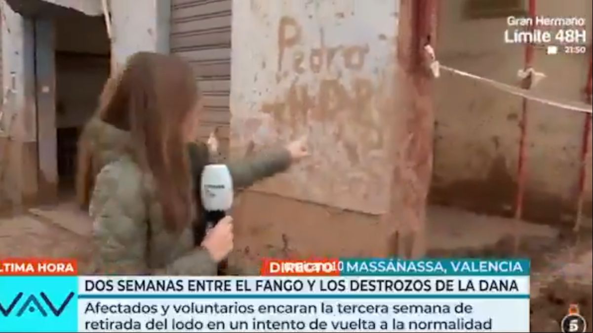 El error viral de una reportera ante los mensajes de “PedroHDP” en Massanassa: “No me lo puedo creer”