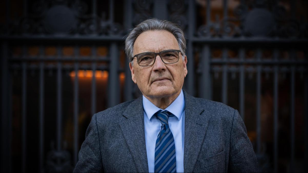 “A los médicos, un baño de humildad nos iría bien”
