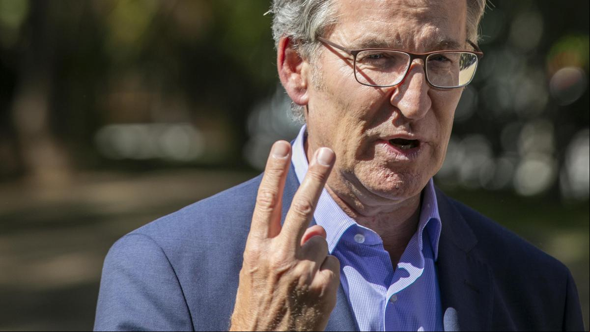España elige a políticos libres