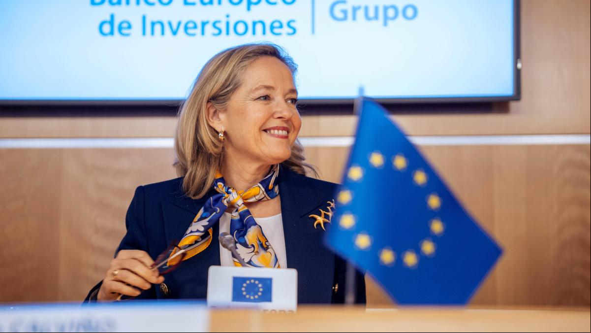 Calviño prepara al BEI para el giro hacia la Defensa con el doble de inversión este año