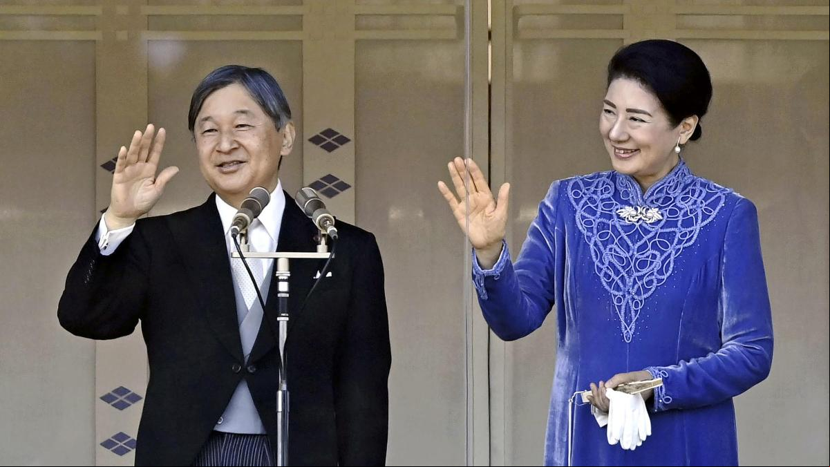 El emperador Naruhito celebra sus 65 años con un mensaje de paz