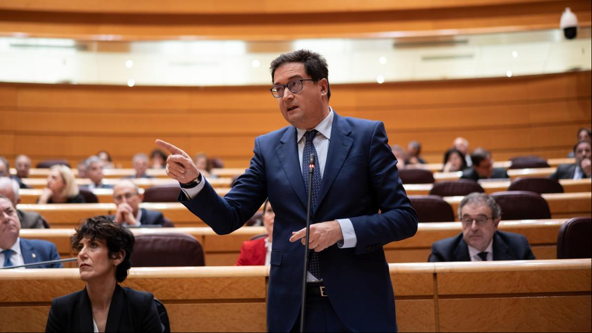 El Gobierno sacará más plazas a oposición para facilitar la jubilación parcial de los empleados públicos