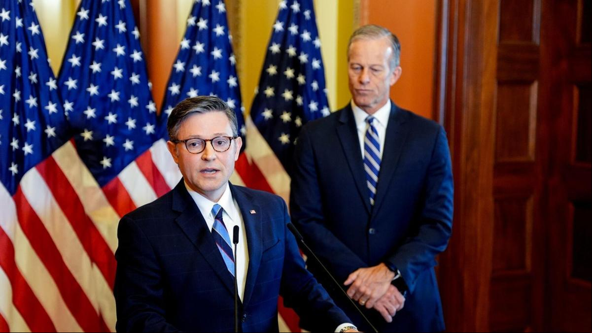 Los republicanos apaciguan su rebelión en el Congreso y aprueban el plan presupuestario de Trump