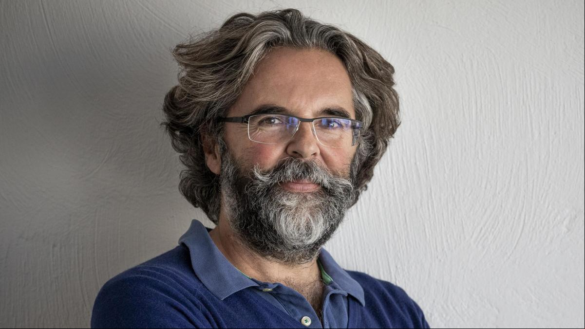 Alejandro Giménez, arquitecto: “La luz artificial blanca en casa no te lleva al descanso, te lleva a abrir la boca y a que te hagas una consulta en el dentista”