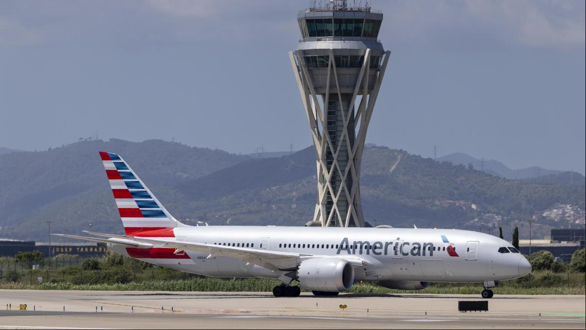 El efecto Trump obliga a las aerolíneas a bajar precios para volar a EE.UU.