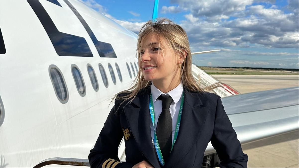 Savina Paül, pilot davió: “Hi ha situacions en què entra en joc el sentit comú del pilot, si consideres que la situació no millorarà o que ja no és segura, decideixes avortar la maniobra i no aterrar”