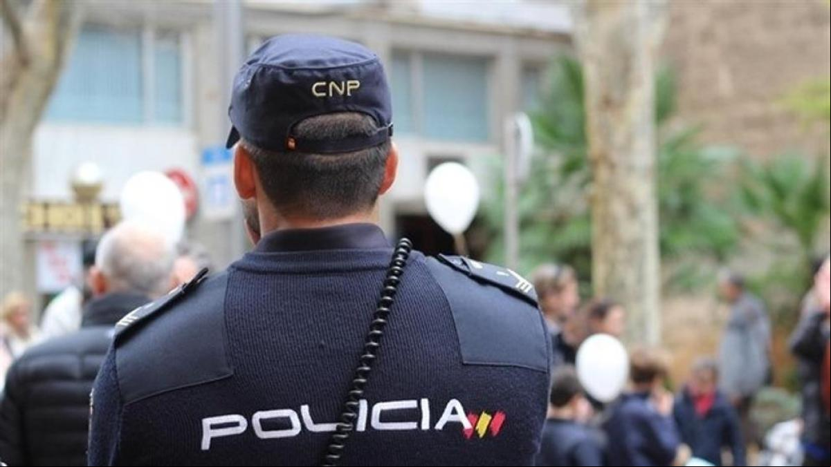A prisión el piloto de una embarcación de recreo que transportaba 19 ciudadanos extranjeros