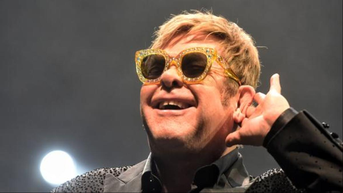 Elton John diseña su propia colección de gafas