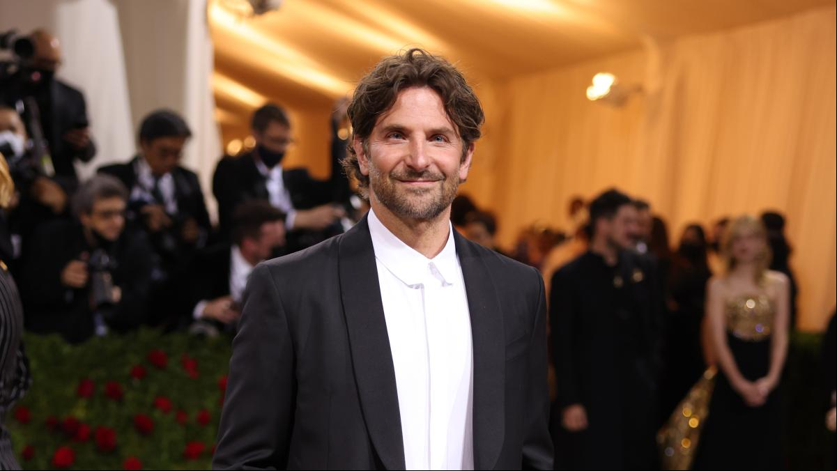 Bradley Cooper vuelve al amor