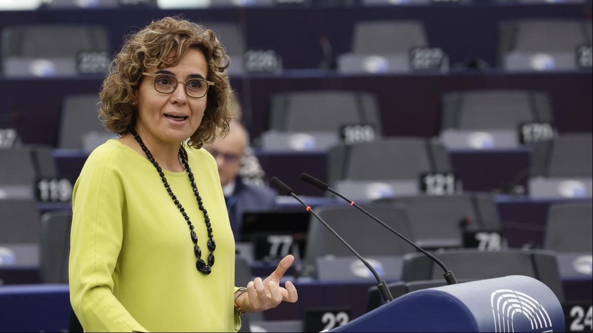 Feijóo promociona a Dolors Montserrat y la elige como vicepresidenta del grupo popular en Europa