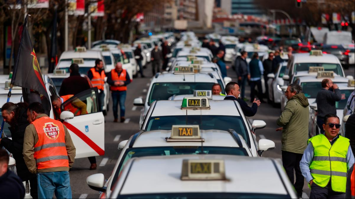Los taxis convocan manifestación en Madrid por las 8.500 nuevas autorizaciones a VTC
