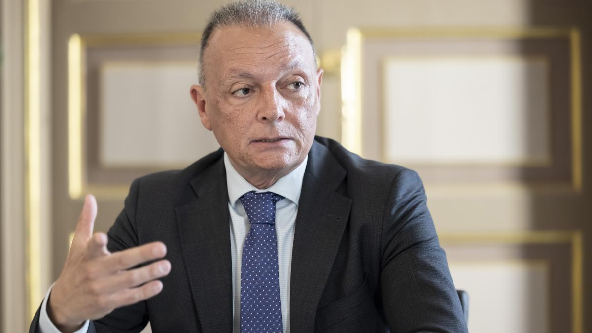 El presidente de la CEV critica los posibles recortes a los sindicatos y apela al diálogo social