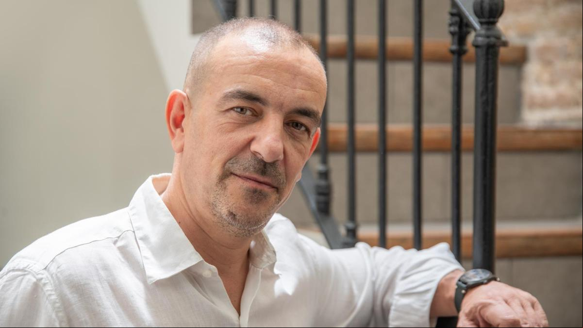 Alexis Racionero: “El amor puede determinar nuestro estado de ánimo y la motivación para levantarnos de la cama”