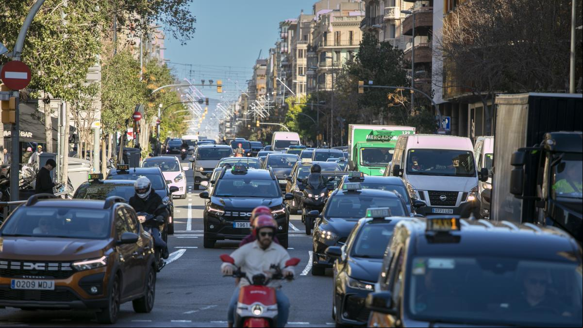 Nace una plataforma crítica con las políticas de movilidad del Ayuntamiento de Barcelona