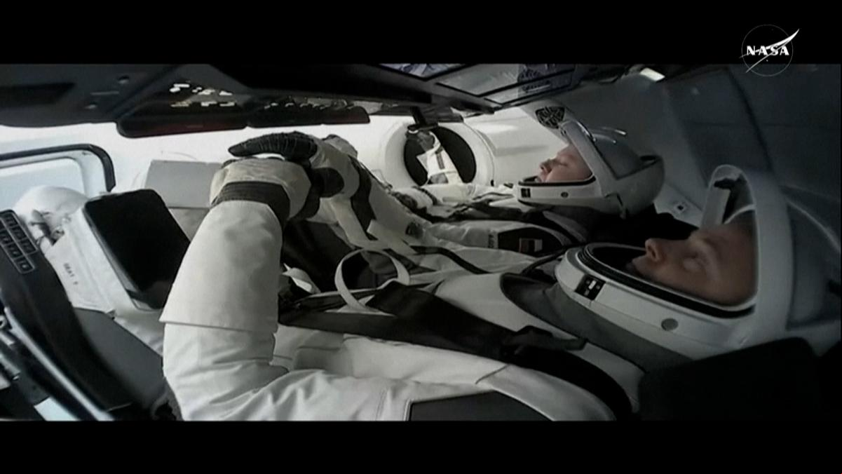 Los astronautas de la Estación Espacial Internacional regresan a la Tierra tras nueve meses atrapados