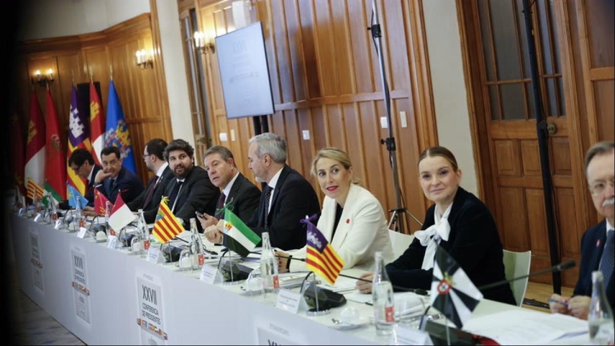 Los barones del PP amenazan con plantar la conferencia de presidentes