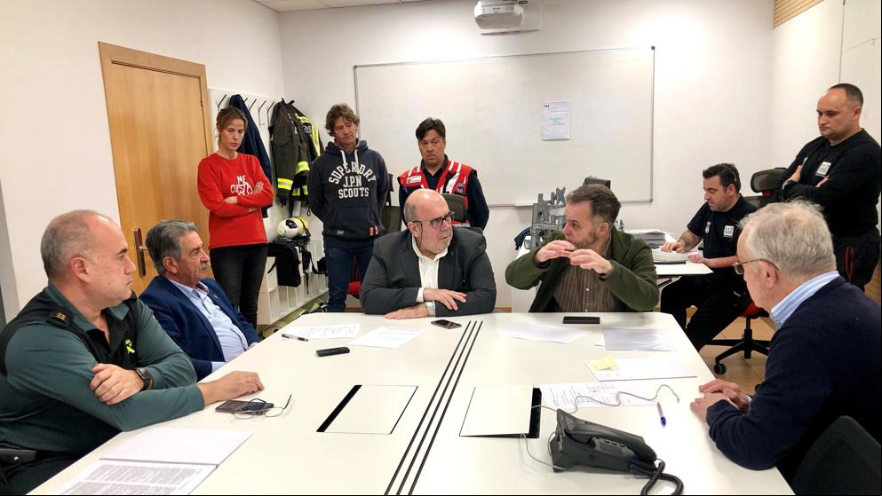 Permanecen activos 45 incendios forestales en Cantabria