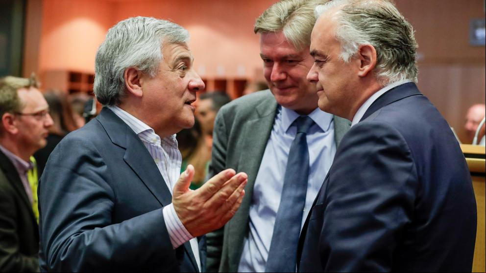González Pons, reelegido vicepresidente del PPE en medio de la polémica de las acreditaciones