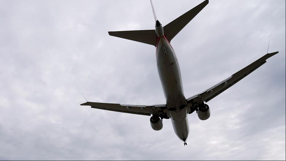 Detenidos dos pilotos de United Airlines por ingerir alcohol antes del vuelo