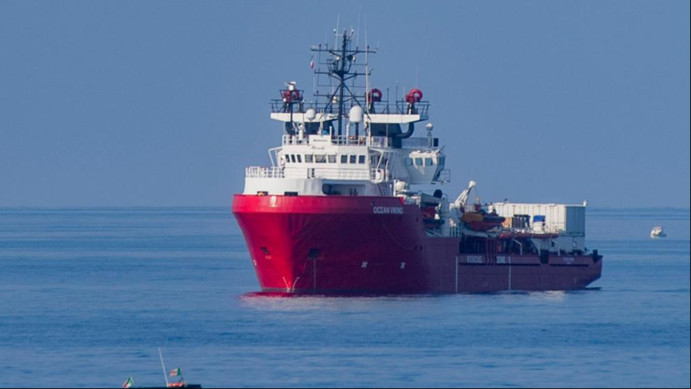 Desembarcan en Lampedusa los 82 migrantes del Ocean Viking, los primeros de la era post Salvini