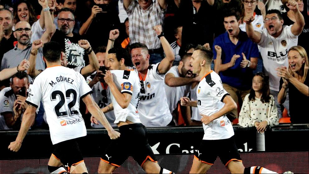 El Valencia resiste ante un buen Alavés en Mestalla