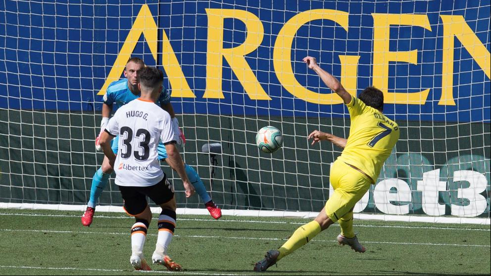 El Villarreal desnuda al Valencia con dos grandes destellos