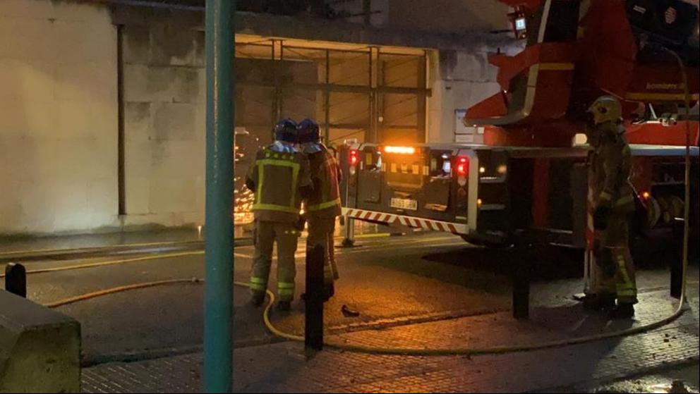 Un incendio obliga a cerrar un CAP de Salt